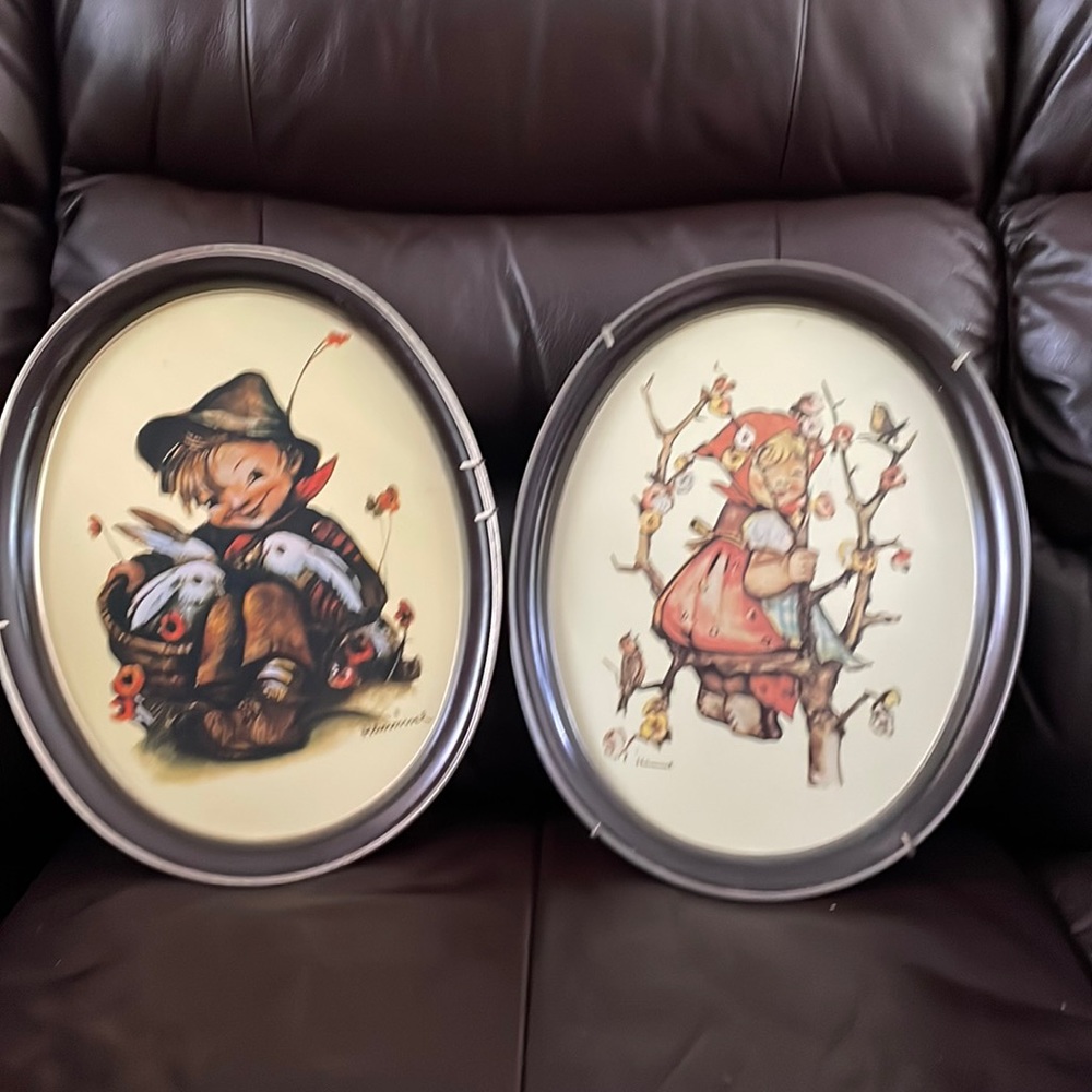 1982 Hummel tin trays